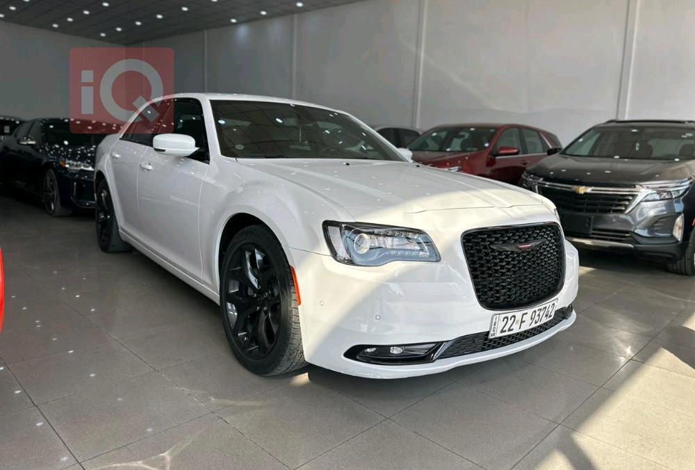 كرايسلر 300